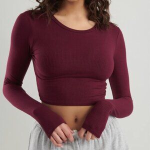 3/$30 garage "kylie" maroon crop top